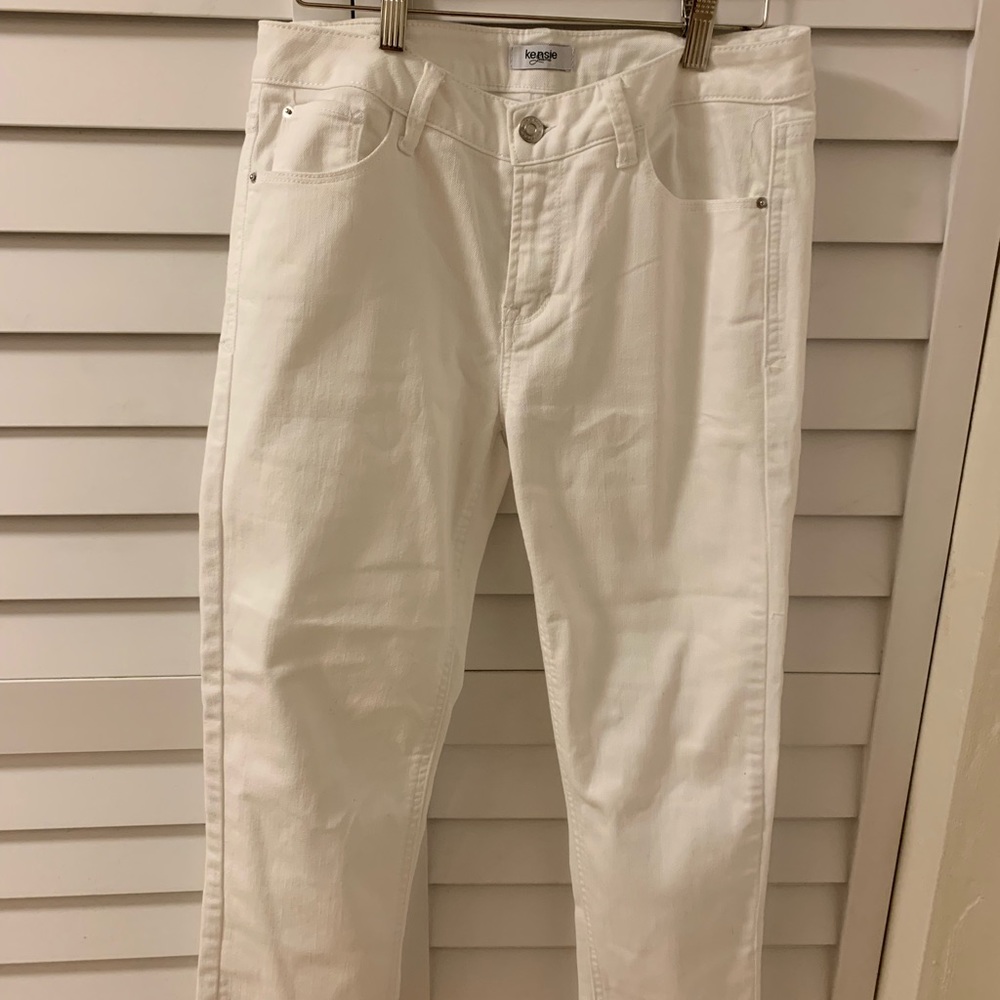 Kensie girl ankle cropped white jeans
